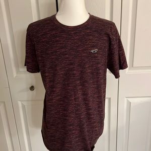 Hollister tshirt